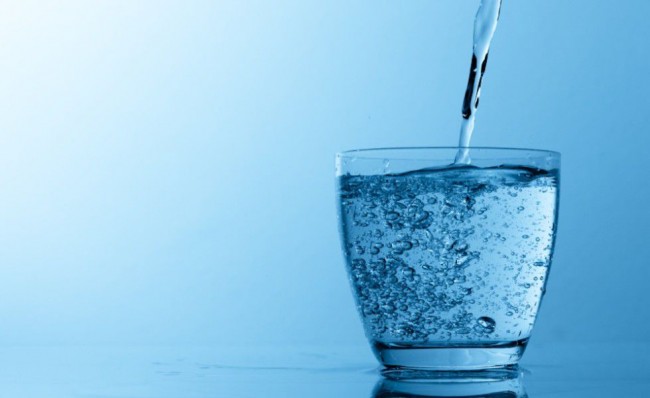 بهترین آب برای افراد سالم